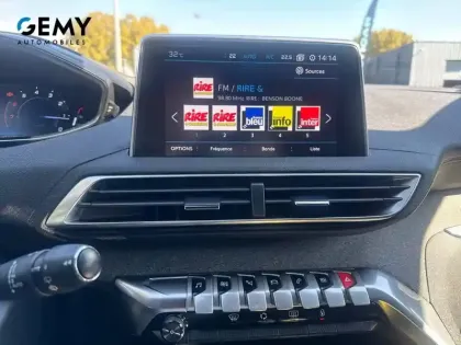 Photo 17 Peugeot 5008  PureTech 180ch S&S EAT8