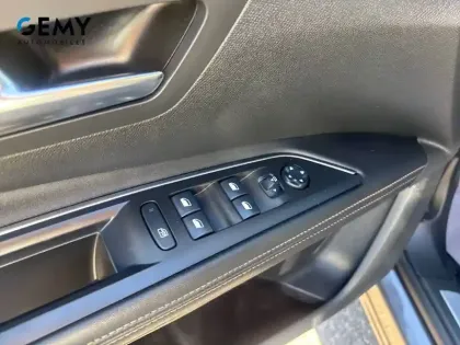 Photo 14 Peugeot 5008  PureTech 180ch S&S EAT8