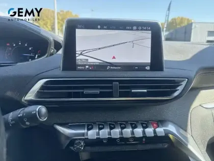 Photo 19 Peugeot 5008  PureTech 180ch S&S EAT8