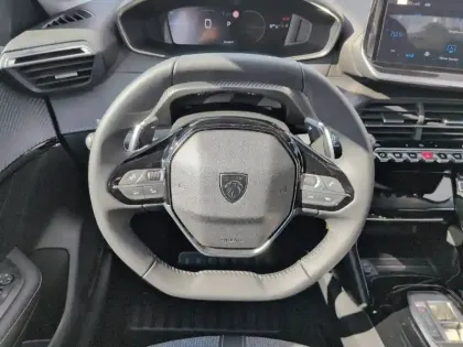 Photo 28 Peugeot 208  Hybrid 110 e-DCS6