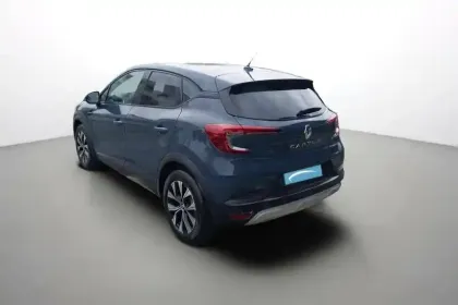 Photo 23 Renault Captur  E-Tech full hybrid 145