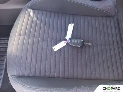 Photo 13 Peugeot 208  PureTech 75 S&S BVM5