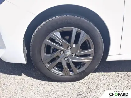 Photo 11 Peugeot 208  PureTech 75 S&S BVM5