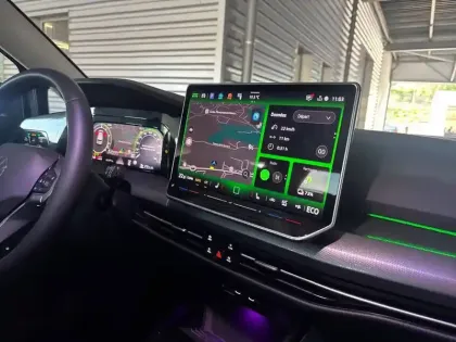 Photo 17 Volkswagen Golf  1.5 eHybrid 204 DSG6