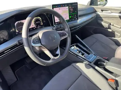 Photo 14 Volkswagen Golf  1.5 eHybrid 204 DSG6