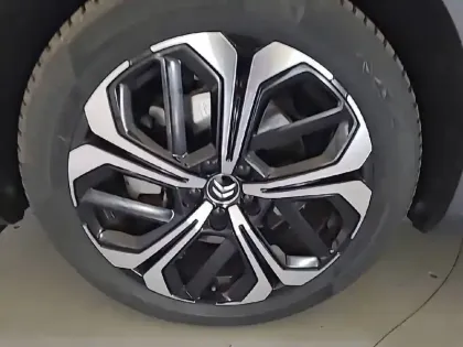 Photo 40 Citroën C5  X Hybride Rechargeable 225 S&S e-EAT8