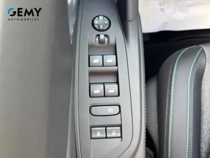 Photo 62 Peugeot 308  Electrique 54 kWh 156ch