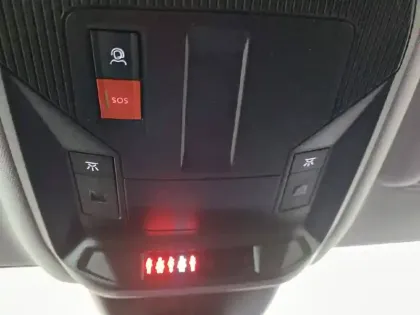 Photo 47 Peugeot 308  PHEV 180 e-EAT8