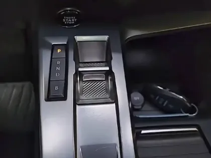 Photo 33 Peugeot 308  PHEV 180 e-EAT8