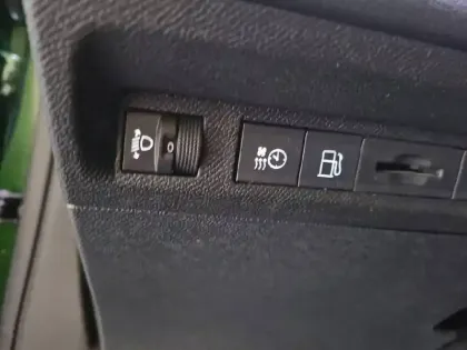 Photo 50 Peugeot 308  PHEV 180 e-EAT8