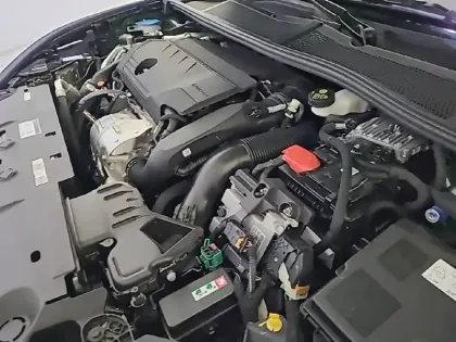 Photo 34 Peugeot 308  PHEV 180 e-EAT8