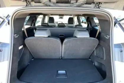 Photo 40 Peugeot 5008  Electrique 73 kWh 210 ch