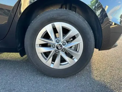 Photo 17 Skoda Fabia  1.0 TSI 95 ch EVO 2 BVM5