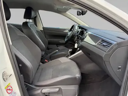 Photo 43 Volkswagen Polo  1.0 TSI 95 S&S DSG7