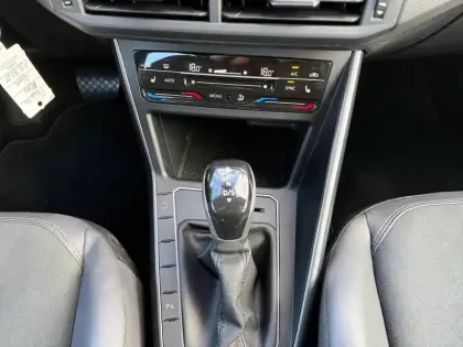 Photo 39 Volkswagen Polo  1.0 TSI 95 S&S DSG7