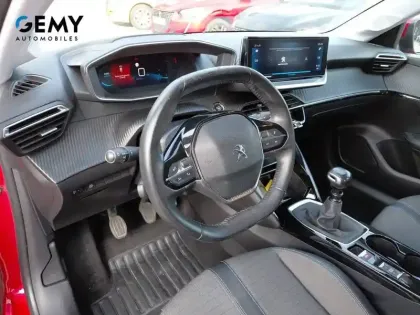 Photo 11 Peugeot 208  PureTech 100 S&S BVM6