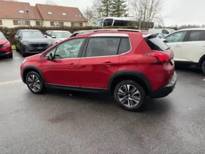 Photo 2 Peugeot 2008  BlueHDi 100ch S&S BVM5