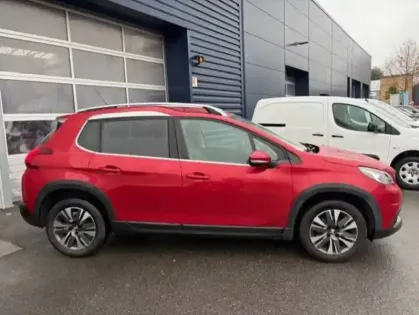 Photo 20 Peugeot 2008  BlueHDi 100ch S&S BVM5