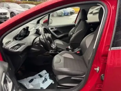 Photo 7 Peugeot 2008  BlueHDi 100ch S&S BVM5