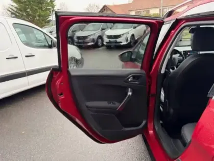 Photo 6 Peugeot 2008  BlueHDi 100ch S&S BVM5