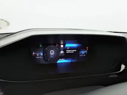 Photo 31 Peugeot 308  SW PureTech 130ch S&S BVM6