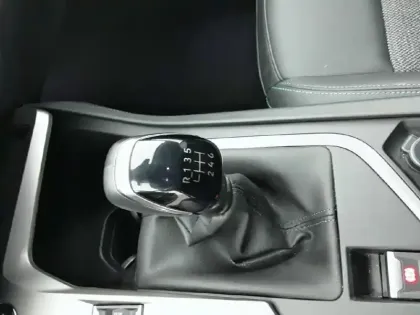 Photo 35 Peugeot 308  SW PureTech 130ch S&S BVM6