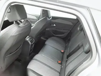 Photo 33 Peugeot 308  SW PureTech 130ch S&S BVM6