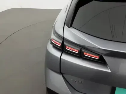 Photo 38 Peugeot 308  SW PureTech 130ch S&S BVM6