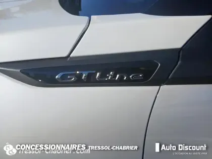 Photo 6 Peugeot 2008  BlueHDi 100 S&S BVM6 GT Line