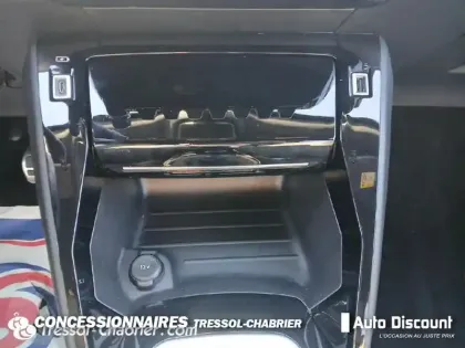 Photo 12 Peugeot 2008  BlueHDi 100 S&S BVM6 GT Line