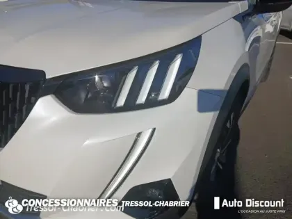 Photo 13 Peugeot 2008  BlueHDi 100 S&S BVM6 GT Line