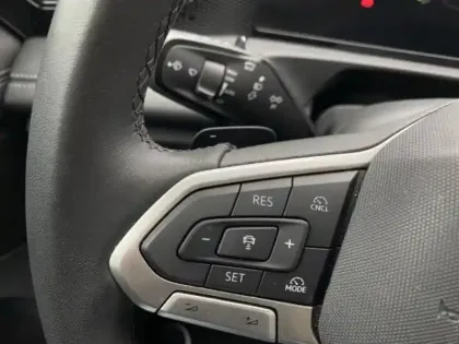 Photo 16 Volkswagen Tiguan  1.5 eHybrid 204ch Life Plus DSG6