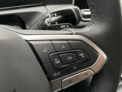 Photo 17 Volkswagen Tiguan  1.5 eHybrid 204ch Life Plus DSG6