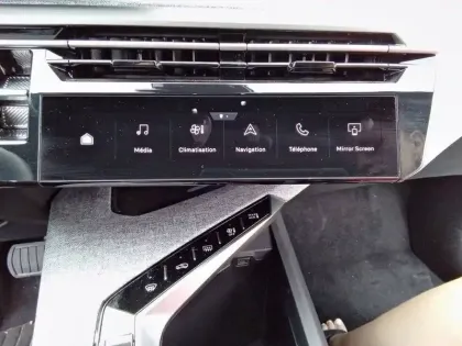 Photo 44 Peugeot 5008  Hybrid 136 e-DCS6