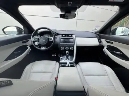 Photo 10 Jaguar E-Pace  2.0 - 300 ch AWD BVA