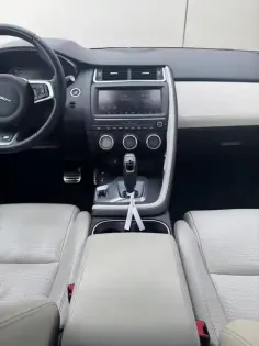 Photo 11 Jaguar E-Pace  2.0 - 300 ch AWD BVA