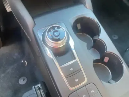 Photo 7 Ford Kuga 2.5 Duratec 225ch PHEV Vignale BVA