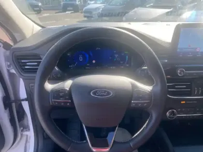 Photo 6 Ford Kuga 2.5 Duratec 225ch PHEV Vignale BVA