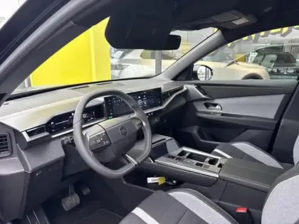 Photo 8 Opel Grandland  1.2 Turbo Hybrid 145ch Edition e-DCT6