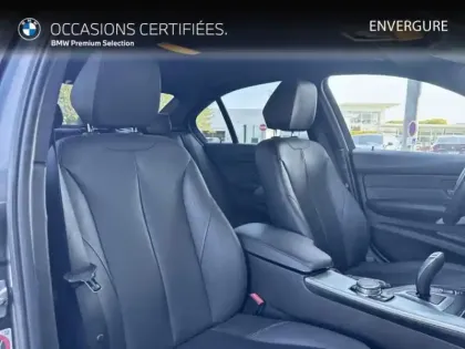 Photo 8 BMW Serie 3 Série 3 318dA 150ch Executive