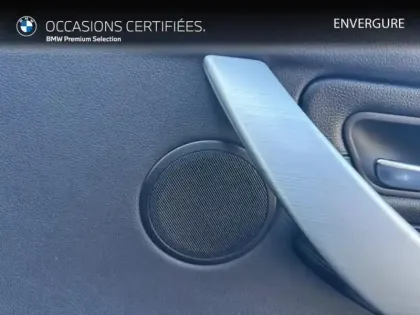 Photo 13 BMW Serie 3 Série 3 318dA 150ch Executive