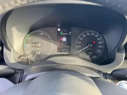 Photo 12 Toyota Yaris  116h Dynamic Business 5p +