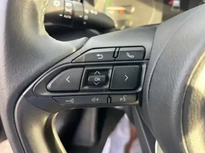 Photo 13 Toyota Yaris  116h Dynamic Business 5p +