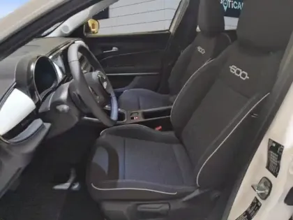 Photo 7 Fiat 600  1.2 Hybrid Turbo 110ch Pack Confort & Style DCT6