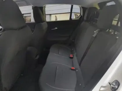 Photo 8 Fiat 600  1.2 Hybrid Turbo 110ch Pack Confort & Style DCT6