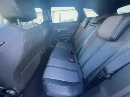 Photo 24 Peugeot 3008  1.2 PureTech 130ch S&S Allure Pack EAT8