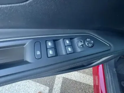 Photo 26 Peugeot 3008  1.2 PureTech 130ch S&S Allure Pack EAT8