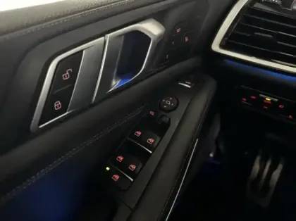 Photo 13 BMW X5  xDrive45e 394ch M Sport 17cv