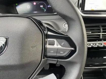 Photo 41 Peugeot 208 II PureTech 100 S&amp;S Allure