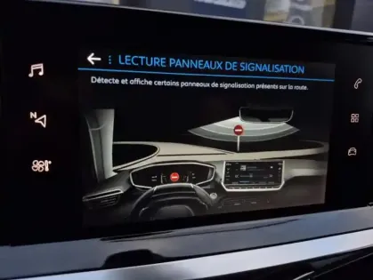 Photo 27 Peugeot 208 II PureTech 100 S&amp;S EAT8 Allure